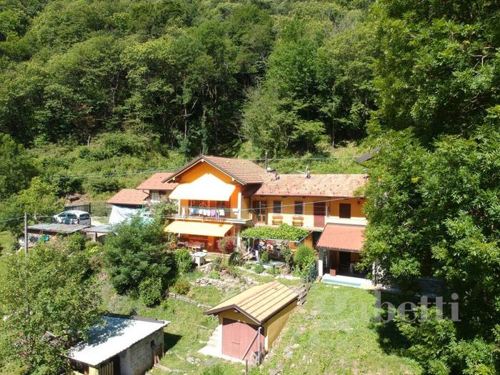 Appartamento trilocale in vendita in Vezzo, Gignese