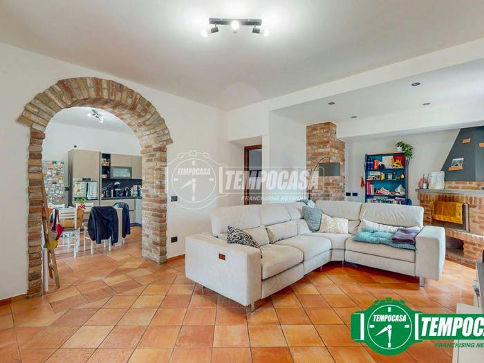 Casa con 6 locali in vendita in Strada Menaccia, Mandrogne, Alessandria