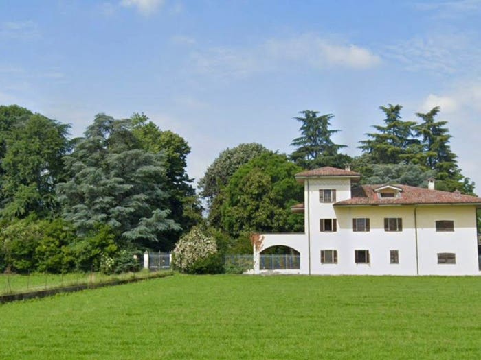 Casa con 6 locali in vendita in Chiari