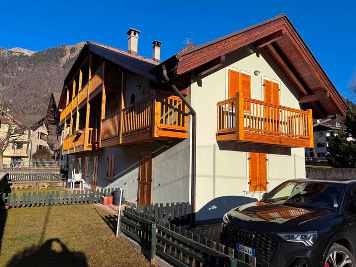 Appartamento trilocale in vendita in Via Salet, Carisolo