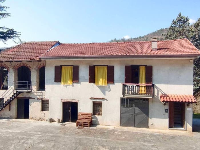 Casa con 6 locali in vendita in Località valentini, Castelletto Uzzone