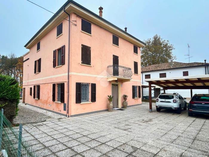 Appartamento trilocale in vendita in Via Prov Inferiore, Centro, Molinella