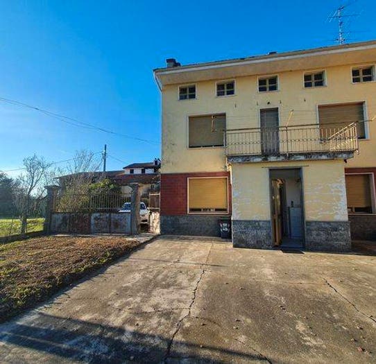 Casa quadrilocale in vendita in Cascina Uccellino, Valmacca