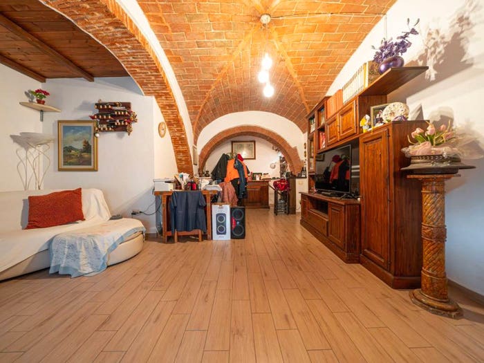 Appartamento con 5 locali in vendita in Via Val di Cecina, San Pietro in Palazzi Collemezzano Buca del Gatto, Cecina