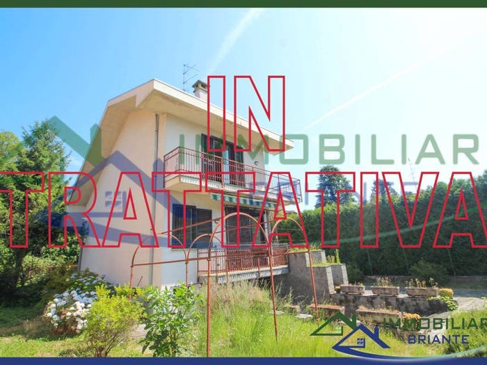 Casa quadrilocale in vendita in Via Adua, Casorate Sempione
