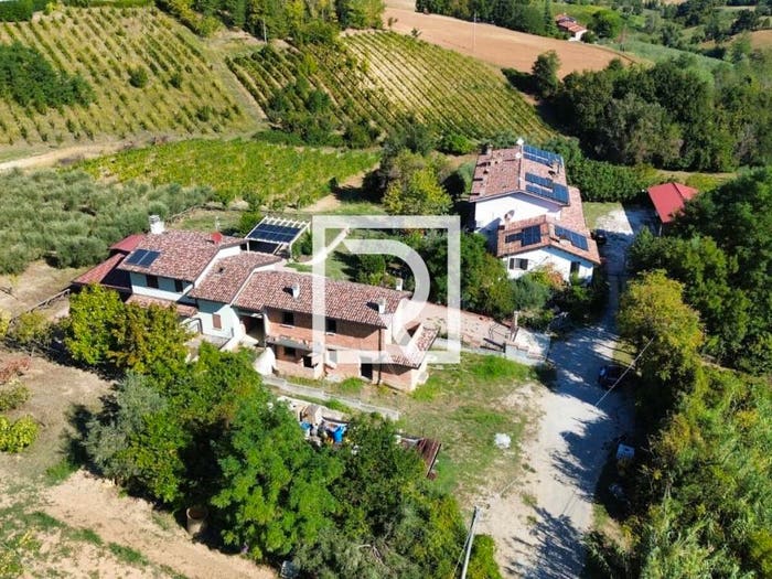 Casa con 6 locali in vendita in Via le Selve, Grisignano, Forlì