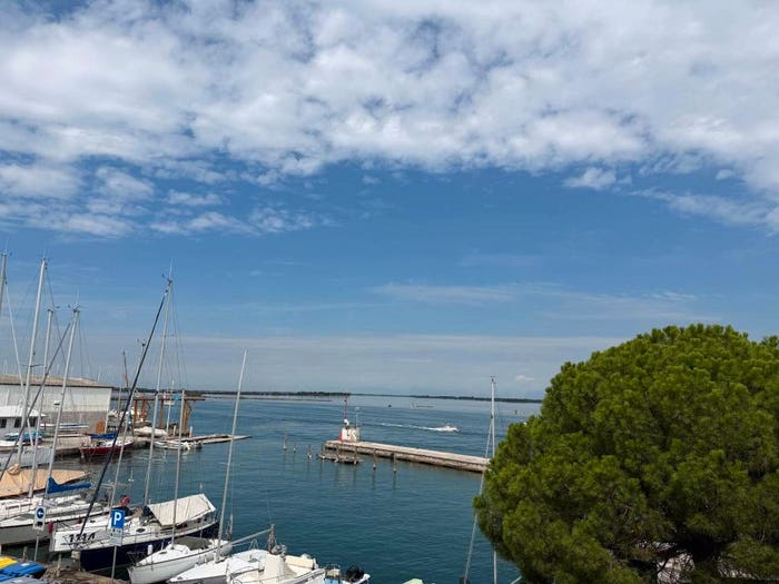 Appartamento con 5 locali in vendita in Via Trieste, Centro, Grado