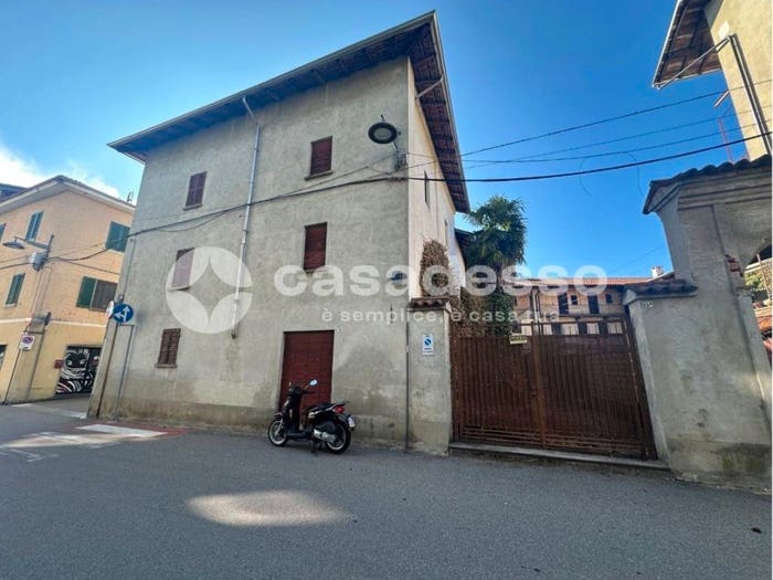 Casa con 6 locali in vendita in VIA SILVIO PELLICO, Ghemme