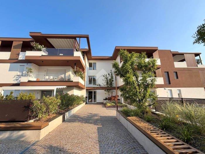 Appartamento trilocale in vendita in Via Belgio, Castelfranco Veneto