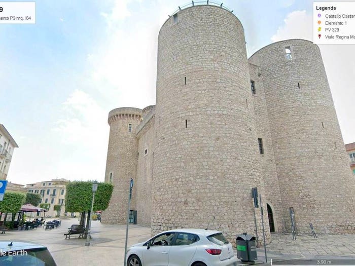 Appartamento con 6 locali in vendita in Viale Regina Margherita, Centro, Fondi