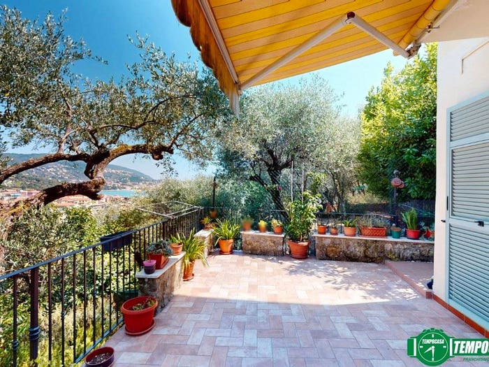 Casa con 6 locali in vendita in Via Bagnara, Baia Blu Pozzuolo Tre Strade, Lerici