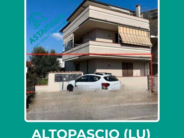Appartamento trilocale in vendita in Via Pietro Mascagni, Altopascio Centro, Altopascio