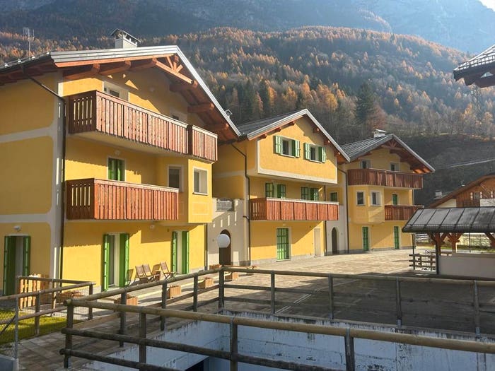 Appartamento trilocale in vendita in Via Attilio Tissi, Centro, Cencenighe Agordino