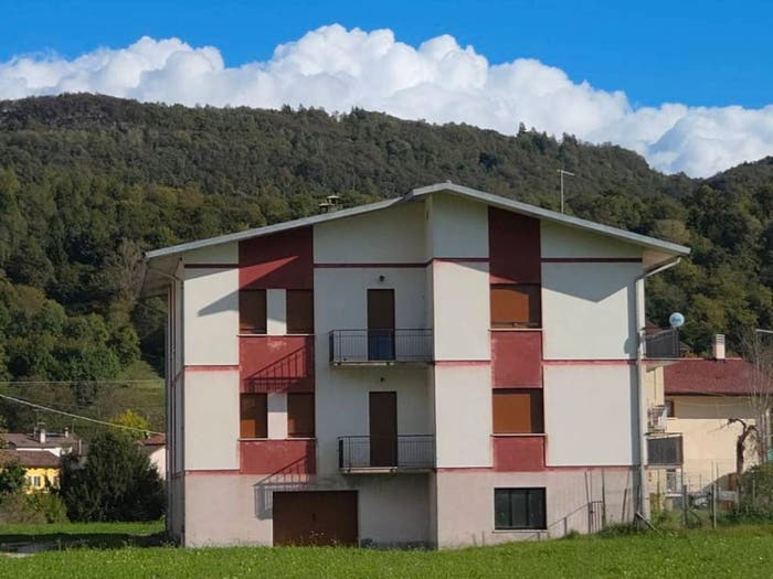 Appartamento con 6 locali in vendita in Via Meassa, Levego, Belluno