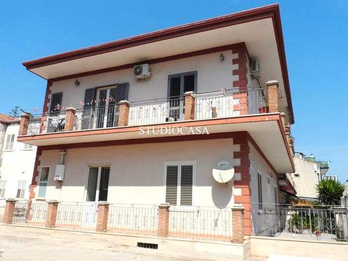 Appartamento con 5 locali in vendita in Via Municipio, Recale