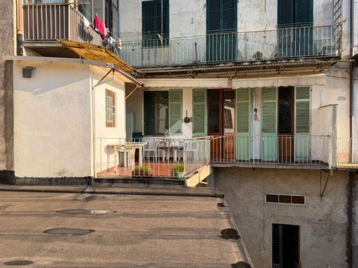Appartamento quadrilocale in vendita in Via Roma, Centro, Masserano