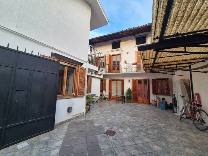 Casa con 6 locali in vendita in Via Don Pietro Rampella, Centro, Saluggia
