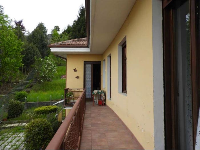 Casa con 6 locali in vendita in Via Loreto, Lanzo Torinese