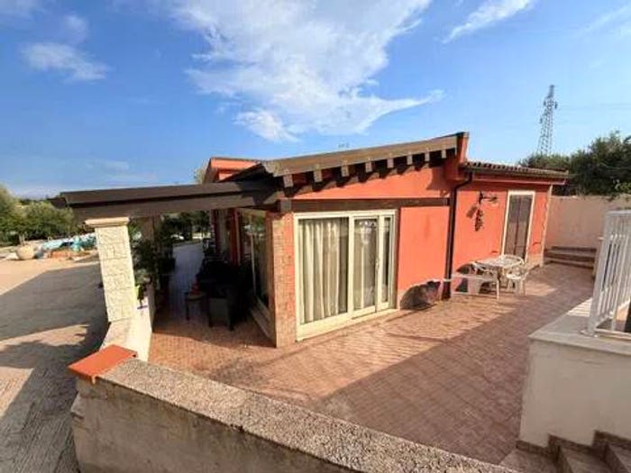 Casa con 5 locali in vendita in Contrada Cacarozzo, Avola