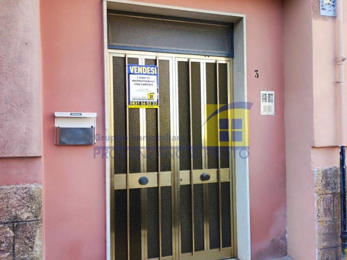 Appartamento trilocale in vendita in Corte Tirolo, Commenda, Brindisi