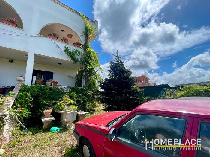Casa con 6 locali in vendita in Via dei Rutuli, Casalazzara Torre Bruna, Aprilia