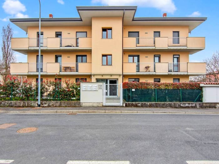 Appartamento trilocale in vendita in Via Stelvio, Cascina Amata, Cantù