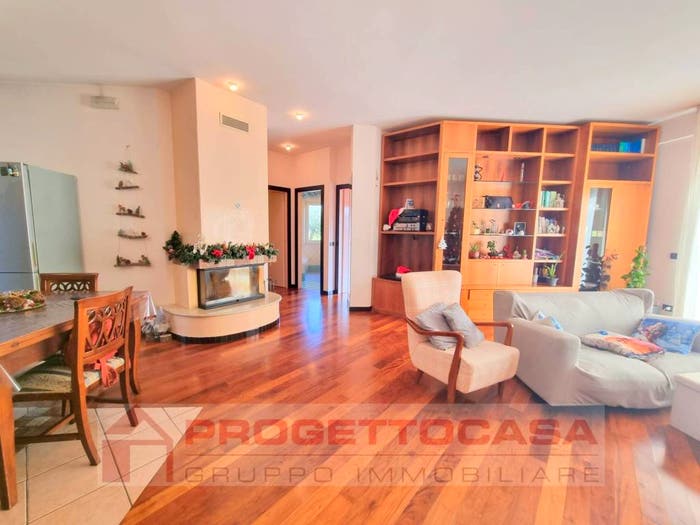Appartamento quadrilocale in vendita in Via Ottantesima Strada, Sant'Anna, Monteprandone