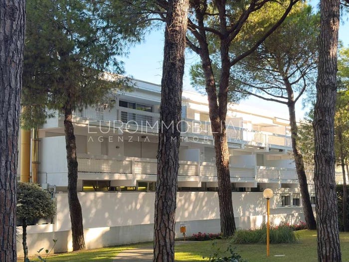 Appartamento trilocale in vendita in Piazza Rivoalto, Pineta, Jesolo