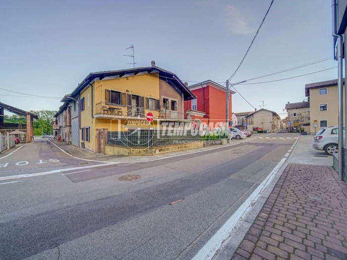 Casa bilocale in vendita in Via Martiri, Centro, Bogogno