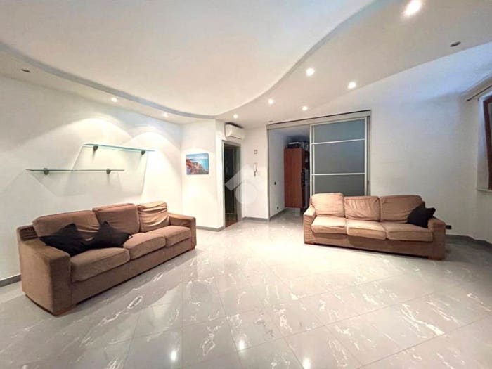 Casa con 5 locali in vendita in Via Pietro Mascagni, Fontana Fredda, Cadeo