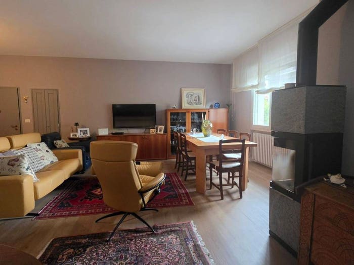 Appartamento con 5 locali in vendita in Via Amilcare Ponchielli, Centro, Pavullo nel Frignano