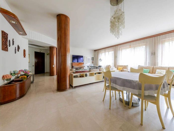 Appartamento con 5 locali in vendita in Via Giovanni Battista Niccolini, Paolo Sarpi, Milano
