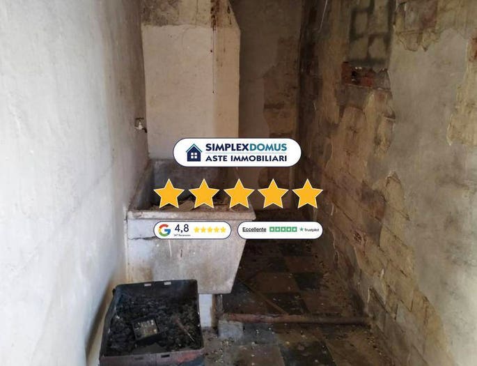 Appartamento quadrilocale in vendita in Roma, San Ferdinando di Puglia