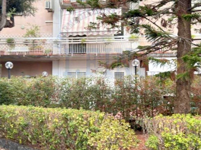 Appartamento quadrilocale in vendita in Via Acicastello, Ficarazzi Gallinaro, Aci Castello