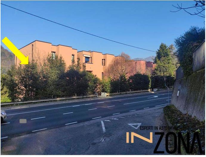 Appartamento trilocale in vendita in Via Oltrecolle, Albate Muggiò, Como