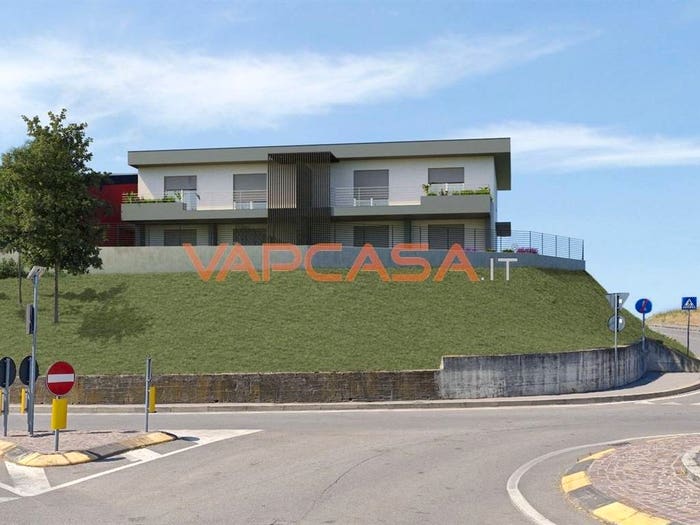 Appartamento quadrilocale in vendita in Via Italia, Centro, Bolgare