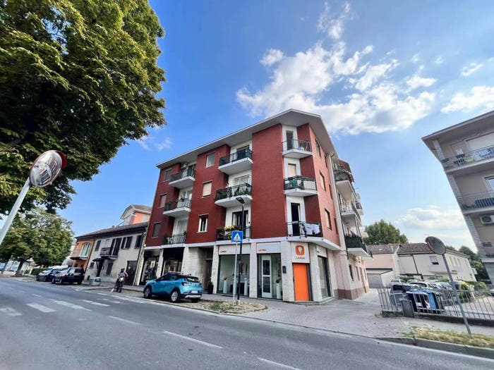 Appartamento trilocale in vendita in Corso Bra, Mussotto Corso Asti, Alba