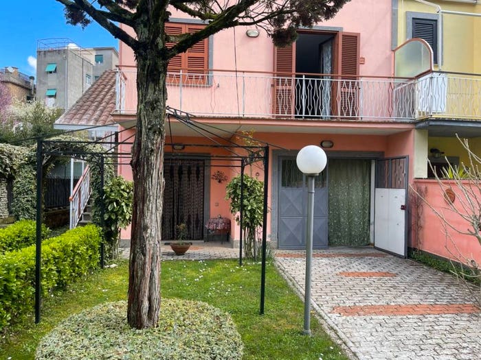 Casa con 6 locali in vendita in VIA XXIV MAGGIO, Bassano Romano