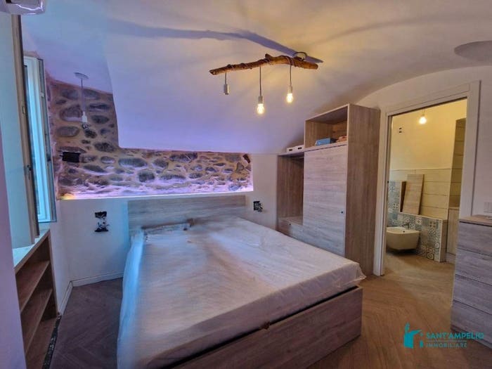 Appartamento bilocale in vendita in Via Barberis Colomba, Dolceacqua