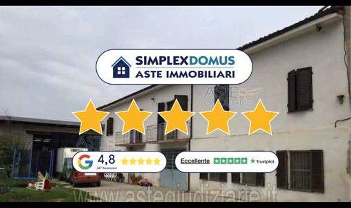 Appartamento con 6 locali in vendita in VIA VALLE TANARO, Isola d'Asti