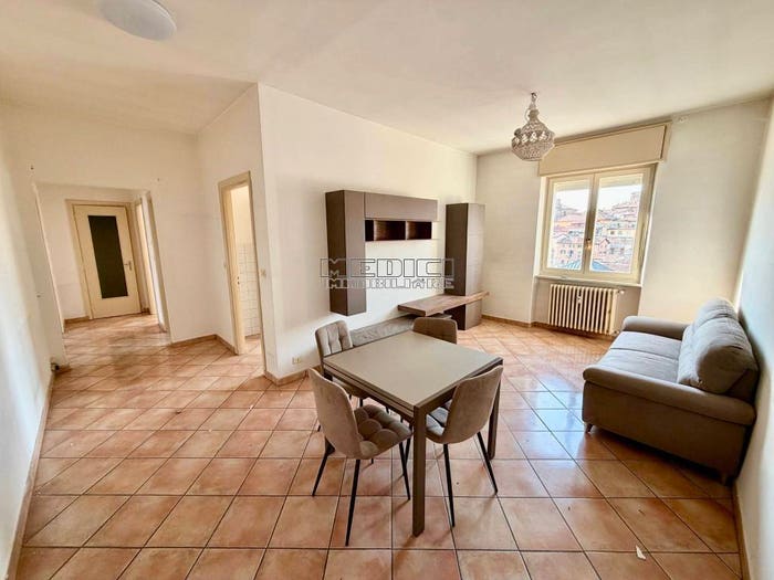 Appartamento trilocale in vendita in Piazza Vittorio Emanuele II, Centro, Moncalvo