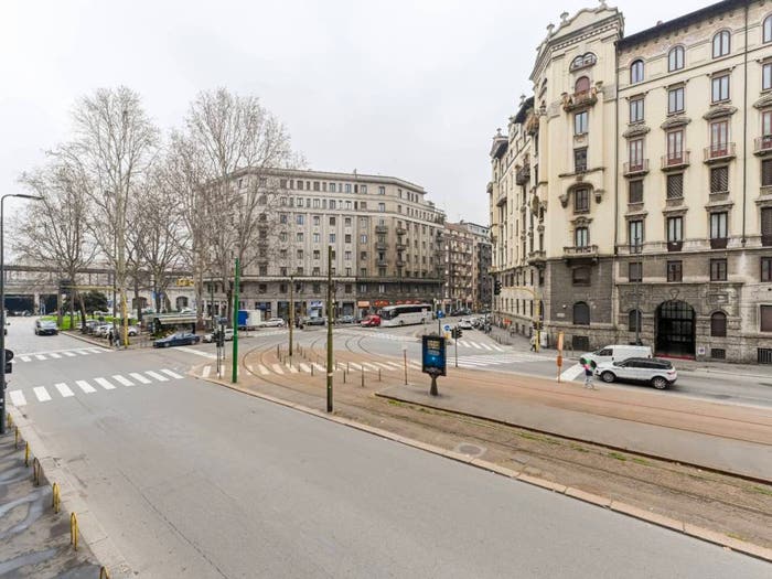 Appartamento con 6 locali in vendita in Viale Lunigiana, Cascina dei Pomi, Milano