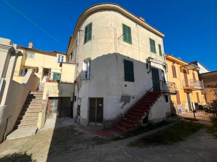 Casa con 5 locali in vendita in Via del Carmine, Centro, Vicopisano
