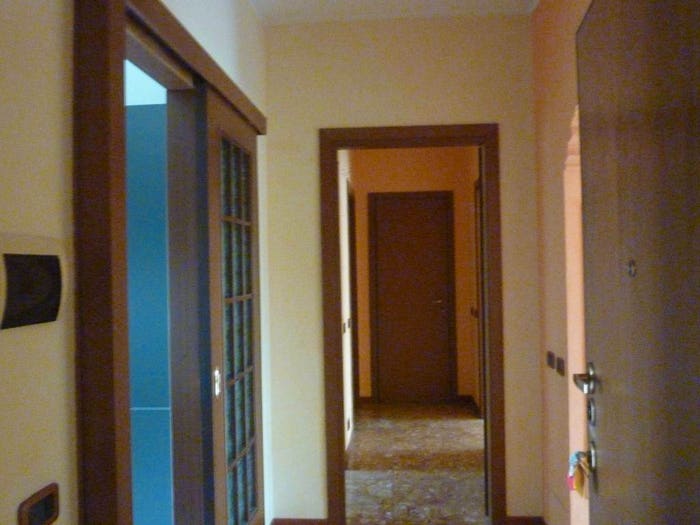 Appartamento trilocale in affitto in Via Giuseppe Bronzini, Santa Rita, Novara