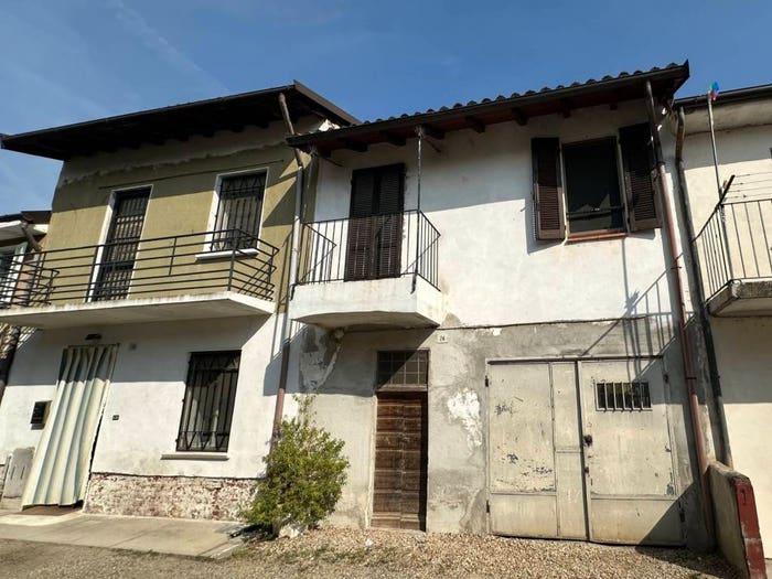 Casa con 6 locali in vendita in Via Silvio Pellico, Centro, Mede