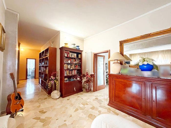 Appartamento con 5 locali in vendita in Via Orazio Vecchi, Novoli, Firenze