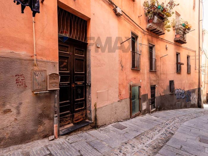 Appartamento con 6 locali in vendita in vico martini, Castello, Cagliari