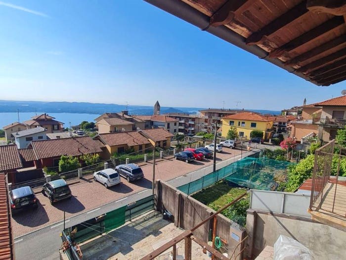 Appartamento trilocale in vendita in Via Regina Margherita, Centro, Massino Visconti