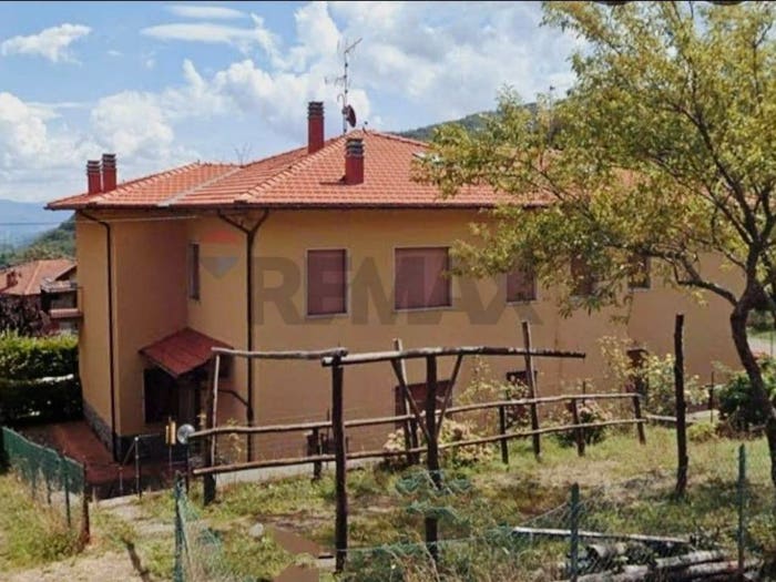 Appartamento con 5 locali in vendita in Via Cameronci, La Pieve Molino, Montemignaio
