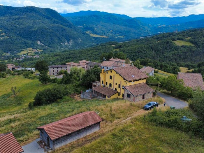 Casa con 6 locali in vendita in Località Casale, Morfasso